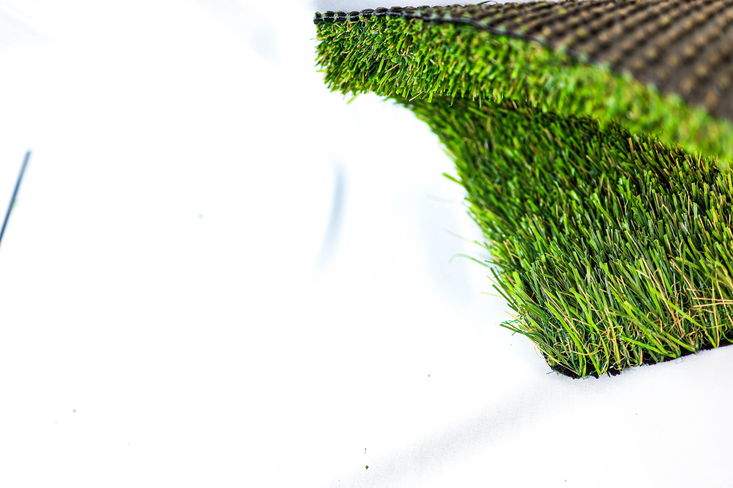 Lush TurfIt synthetic turf install
